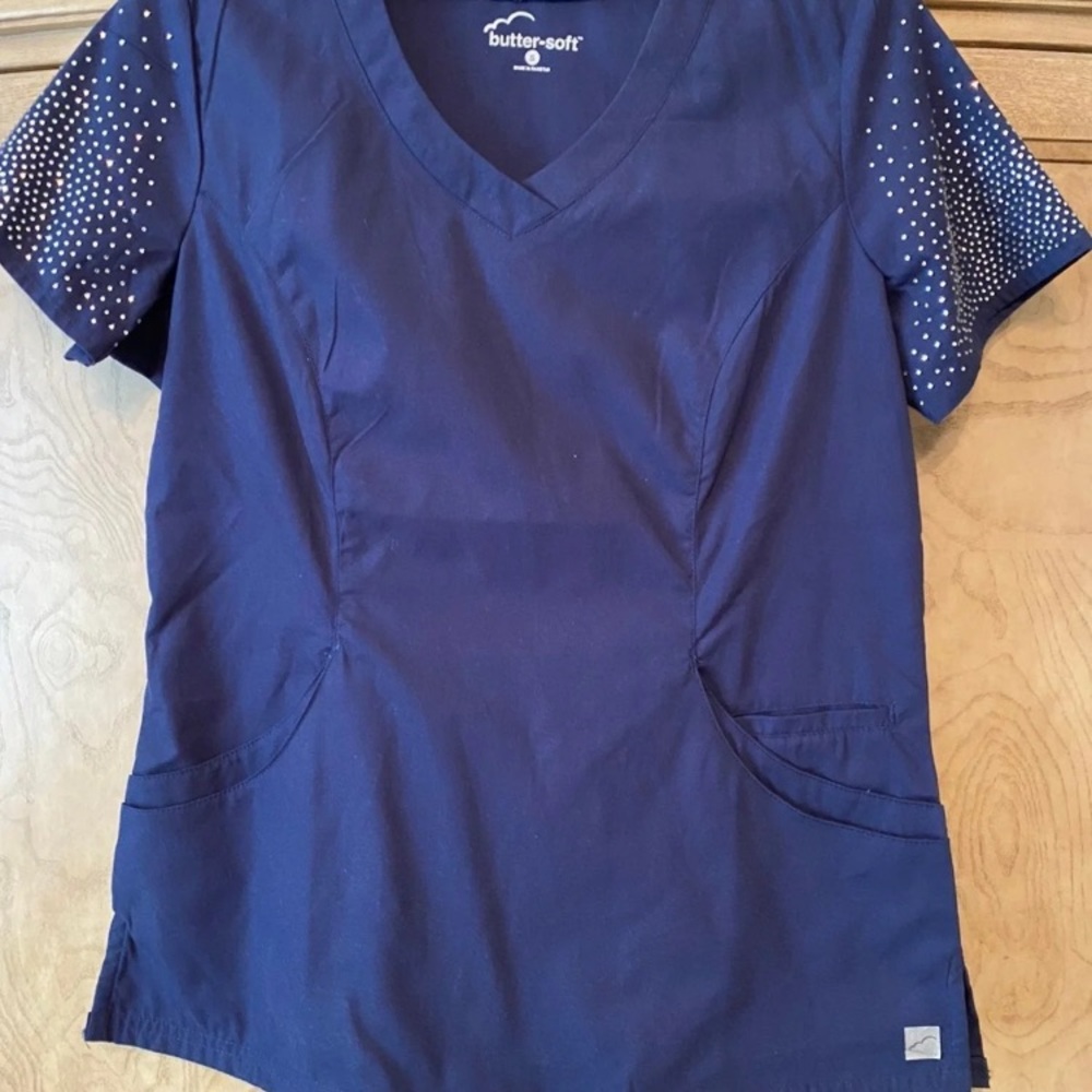 Buttersoft scrub top